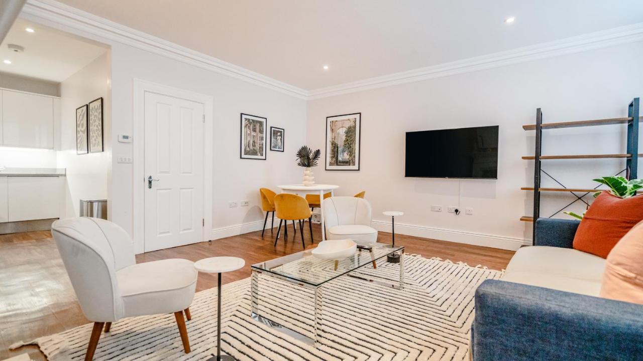 Be London - The Soho Residences Экстерьер фото