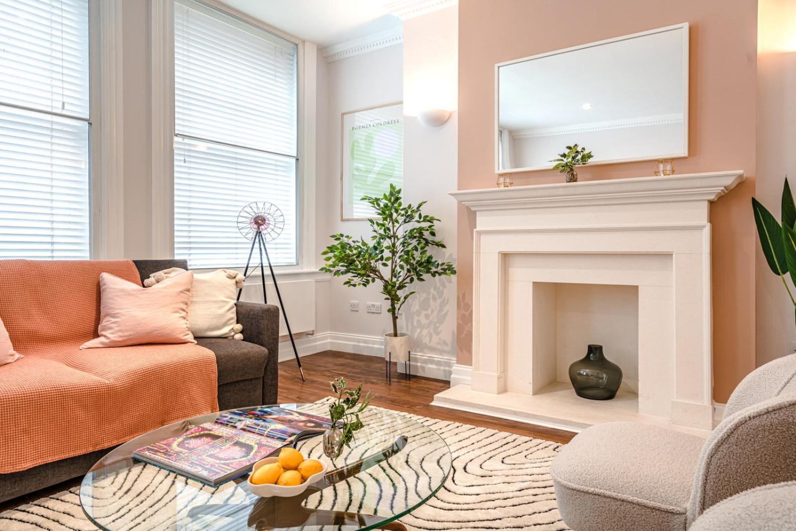 Be London - The Soho Residences Экстерьер фото